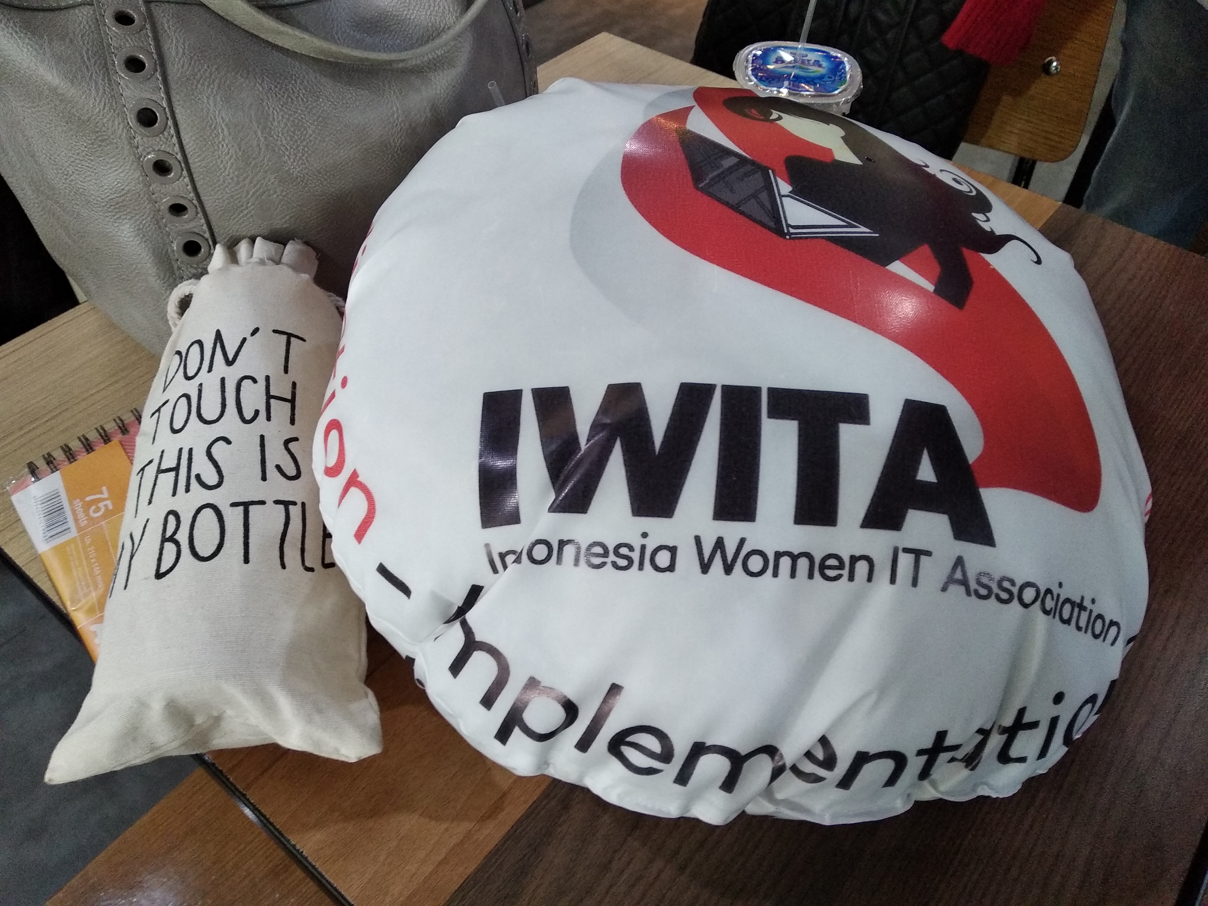 Begini Cara Emak-emak Berbisnis di Media Sosial