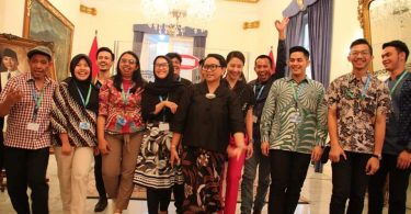 Foto Boomerang Bareng Menlu