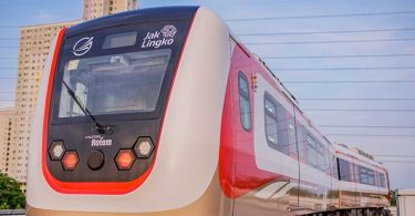Kereta Light Rail Transit (LRT) atau Lintas Rel Repadu Jakarta adalah jawaban dari cita-cita transportasi publik terpadu berbasis rel di Jakarta (foto : jakarta.go.id)
