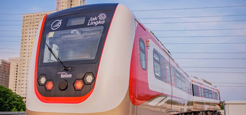 Kereta Light Rail Transit (LRT) atau Lintas Rel Repadu Jakarta adalah jawaban dari cita-cita transportasi publik terpadu berbasis rel di Jakarta (foto : jakarta.go.id)