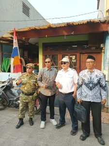 Pengurus RW yang segera berakhir masa baktinya (foto : pengurus RW)