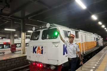 Naik Kereta Pakai Surat Vaksin Di Era Covid